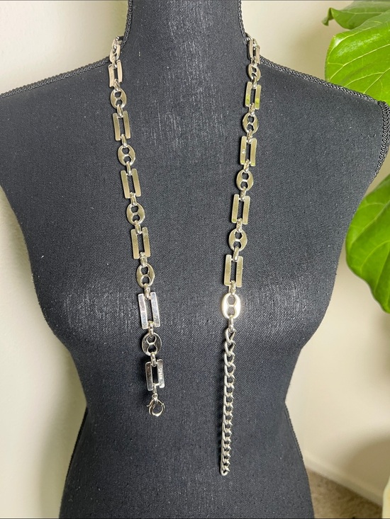 ESCADA Women’s Silver Tone Adjustable Chain Link Vintage Designer Belt main image 4